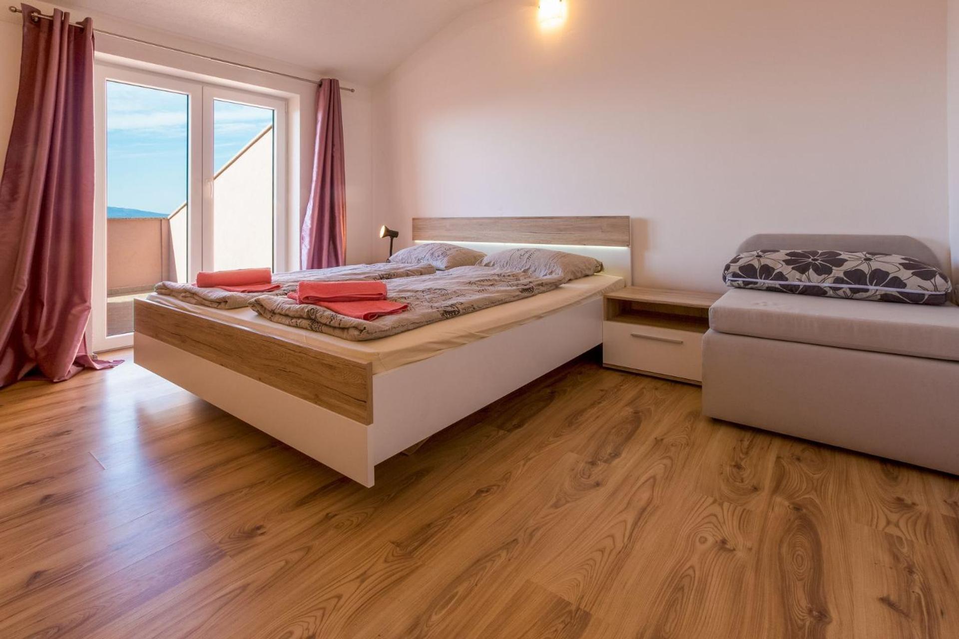 Apartments Tomica Novi Vinodolski Exterior photo